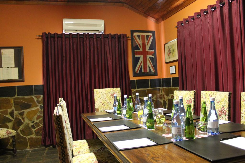Phokeng Kedar Heritage Lodge, Conference Centre & Spa מראה חיצוני תמונה